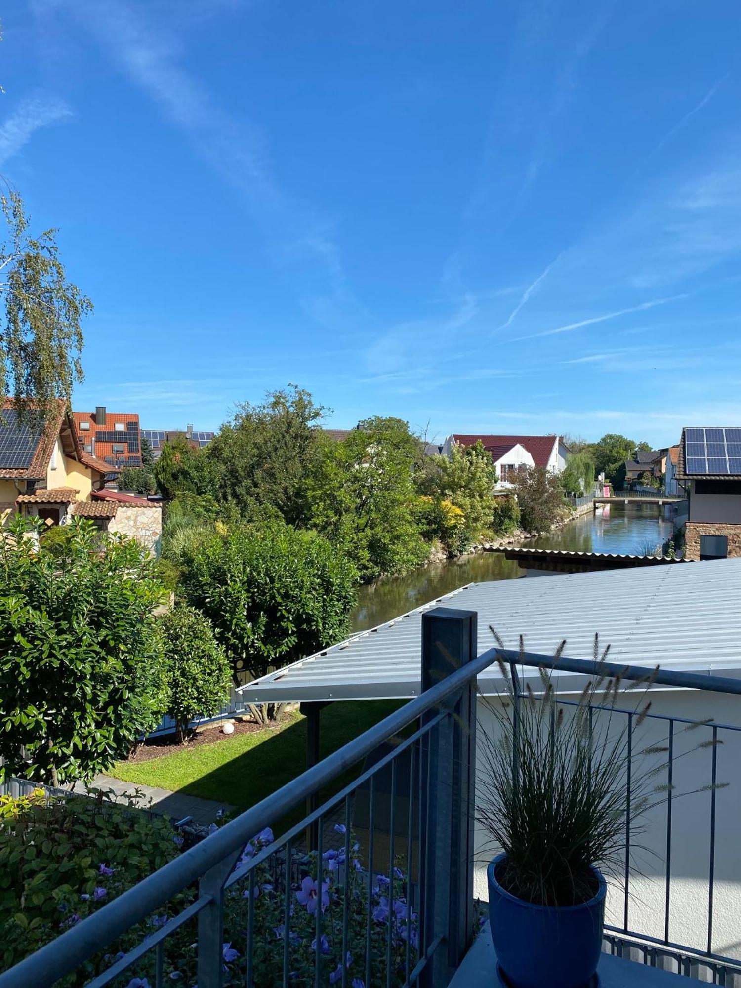 Harmony Apartment, Your Holiday Home In Rust With Balcony & River-View, 5Min To Europa-Park المظهر الخارجي الصورة